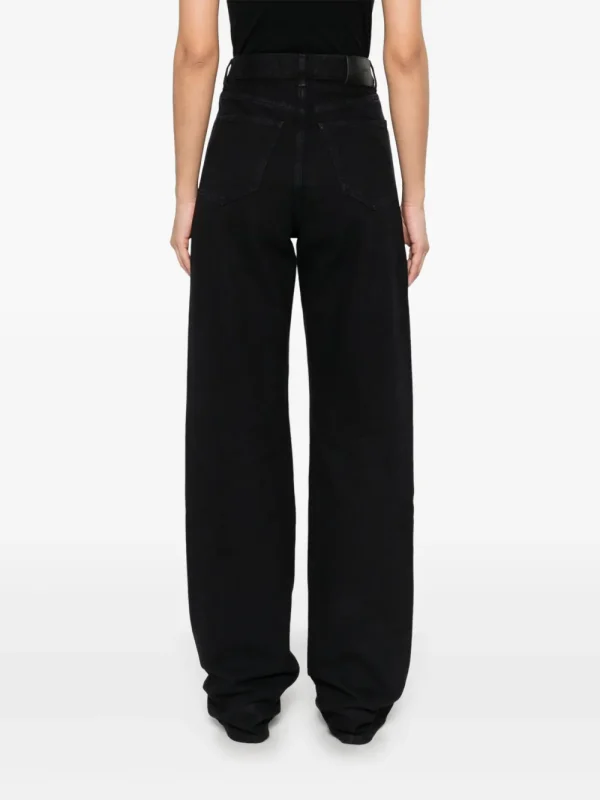 V-waist baggy jeans