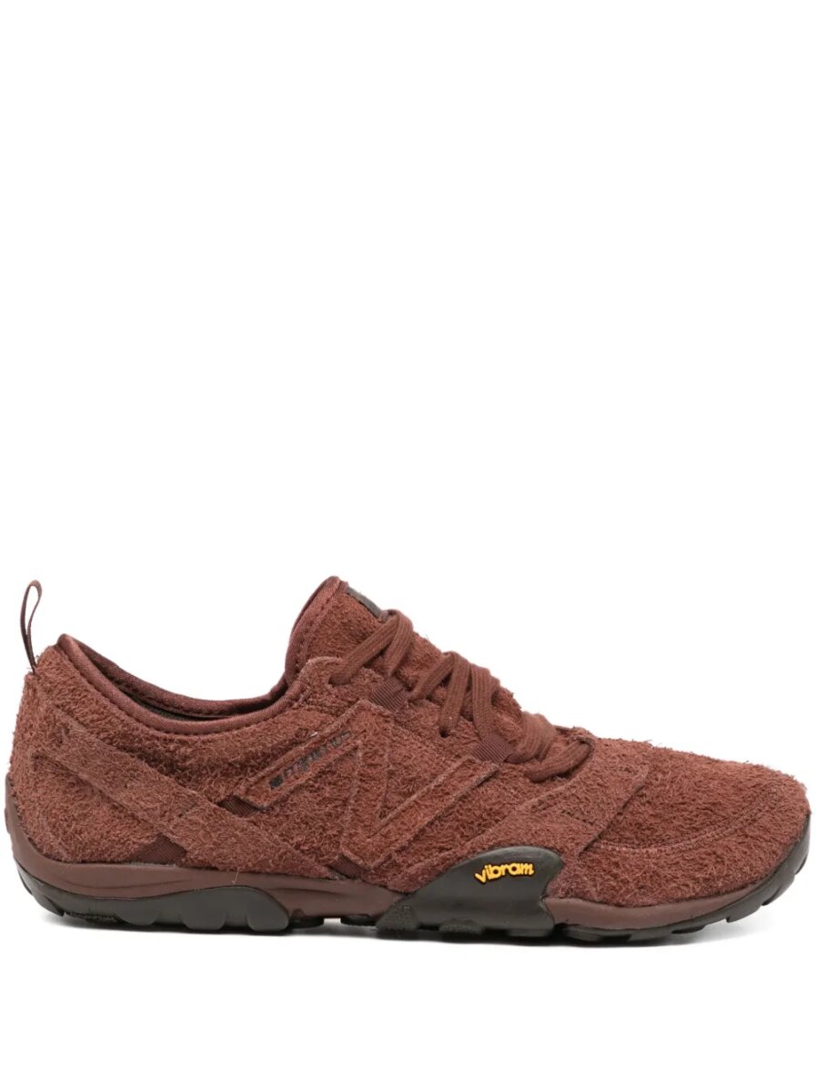 MT10 sneakers